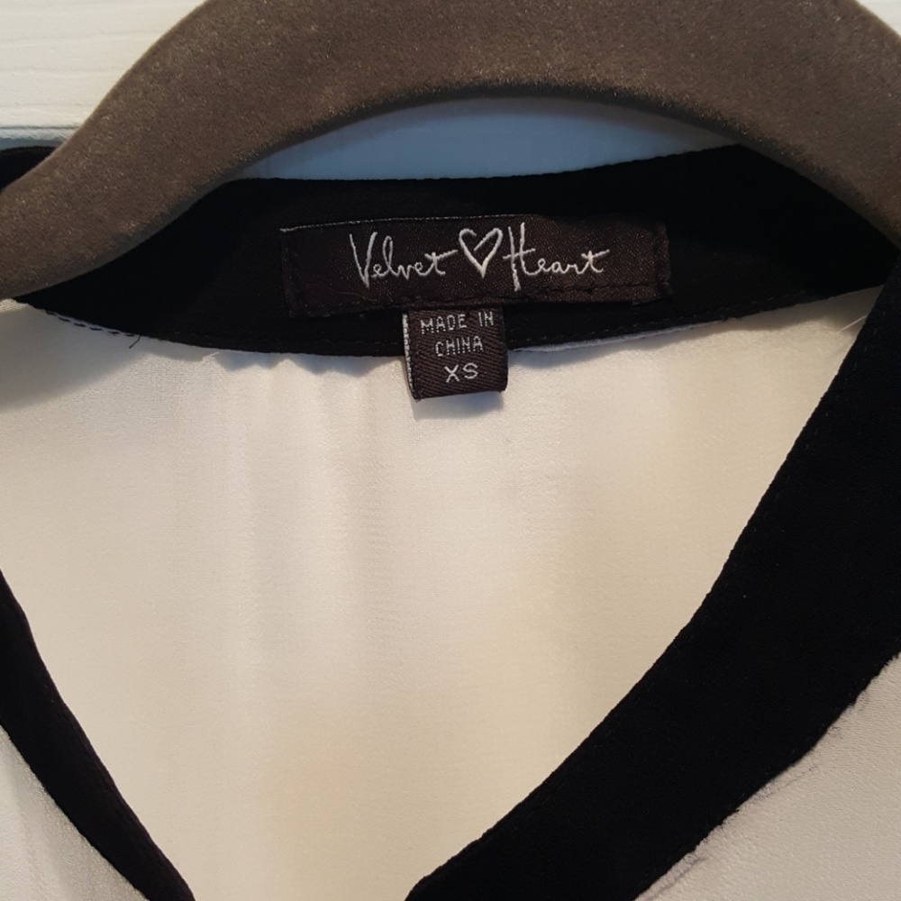 Blouse - Picture 2 of 2